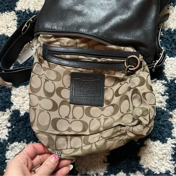 Coach Legacy 9326 Slim Duffle Black Leather Bag - Picture 3 of 6